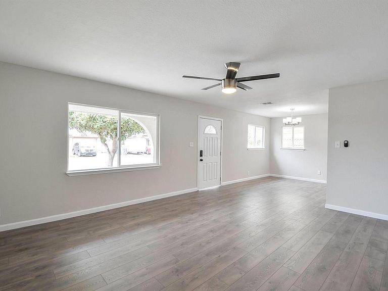 842 Vermont Ave, Los Banos, CA 93635