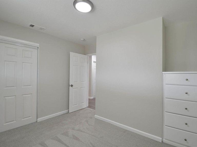 842 Vermont Ave, Los Banos, CA 93635