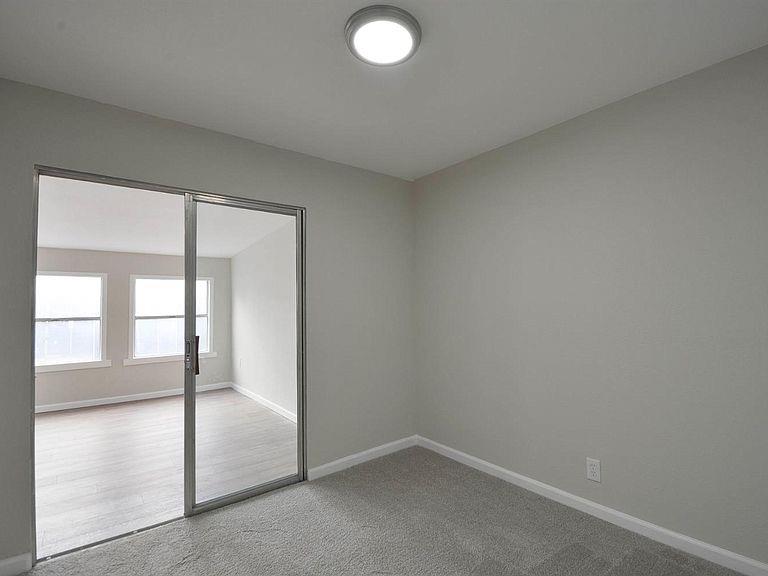 842 Vermont Ave, Los Banos, CA 93635