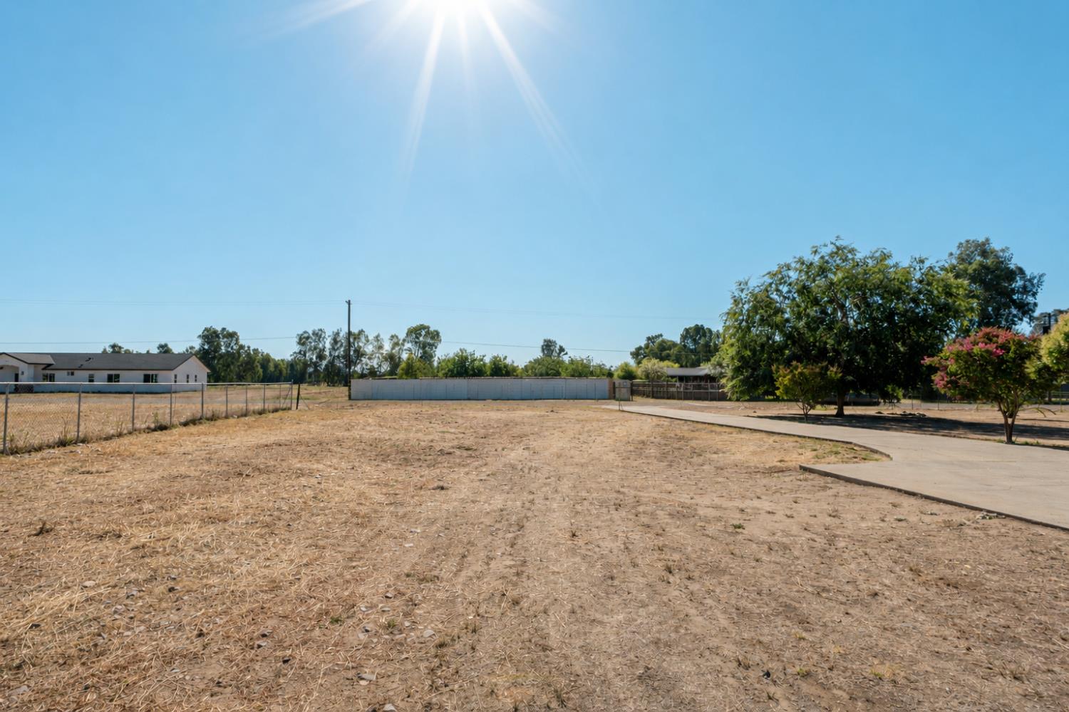 17702 Seabright Dr, Madera, CA 93638