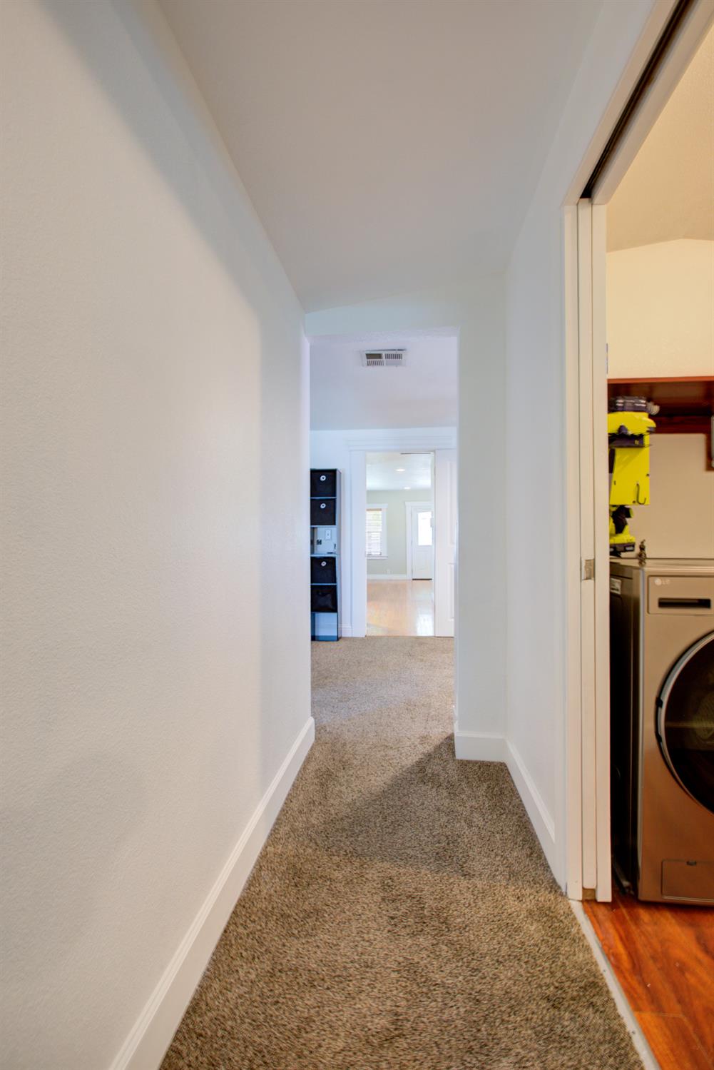 2468 6th St, Hughson, CA 95326