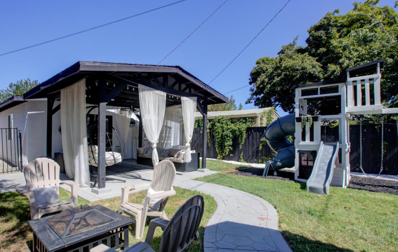 2468 6th St, Hughson, CA 95326