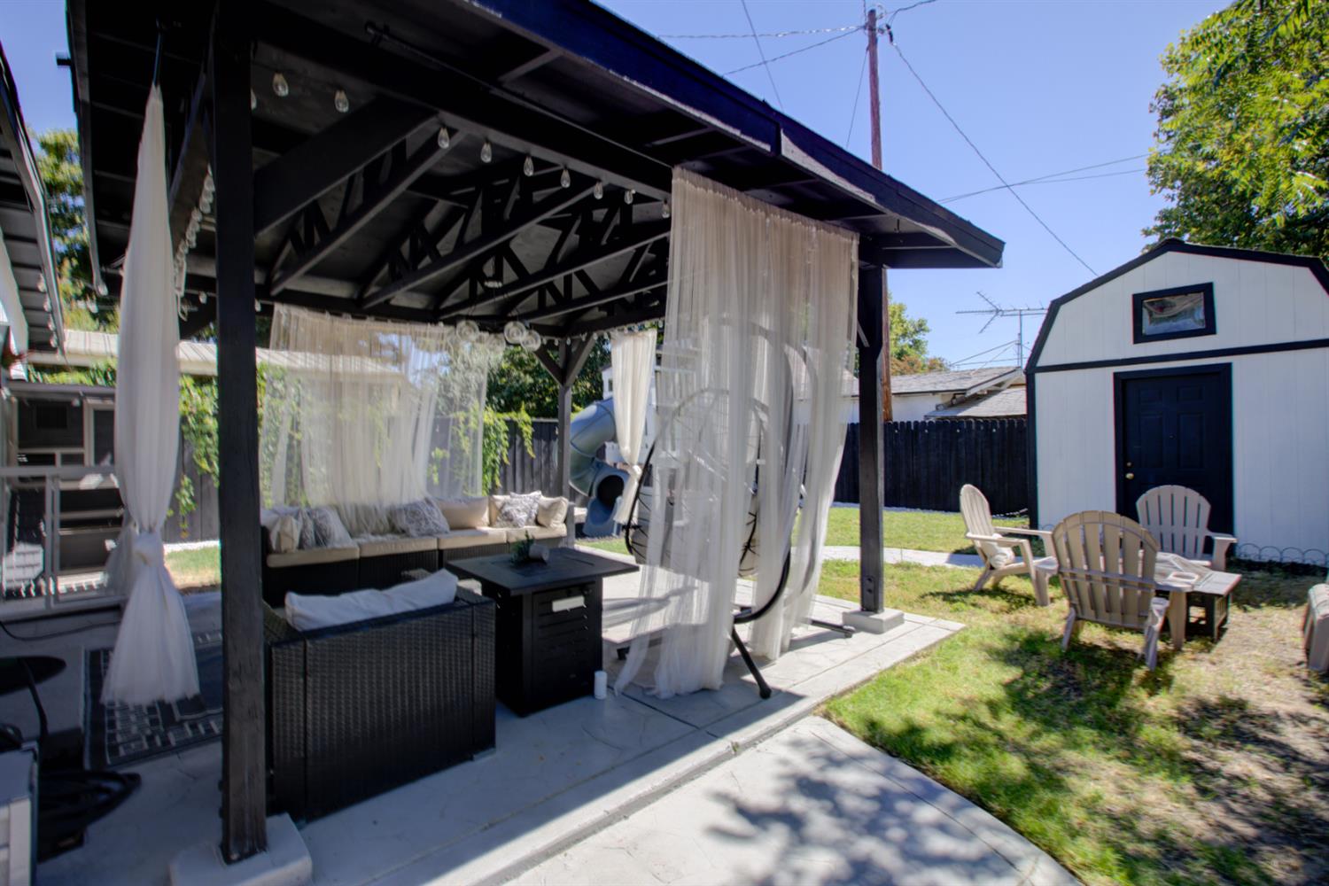 2468 6th St, Hughson, CA 95326