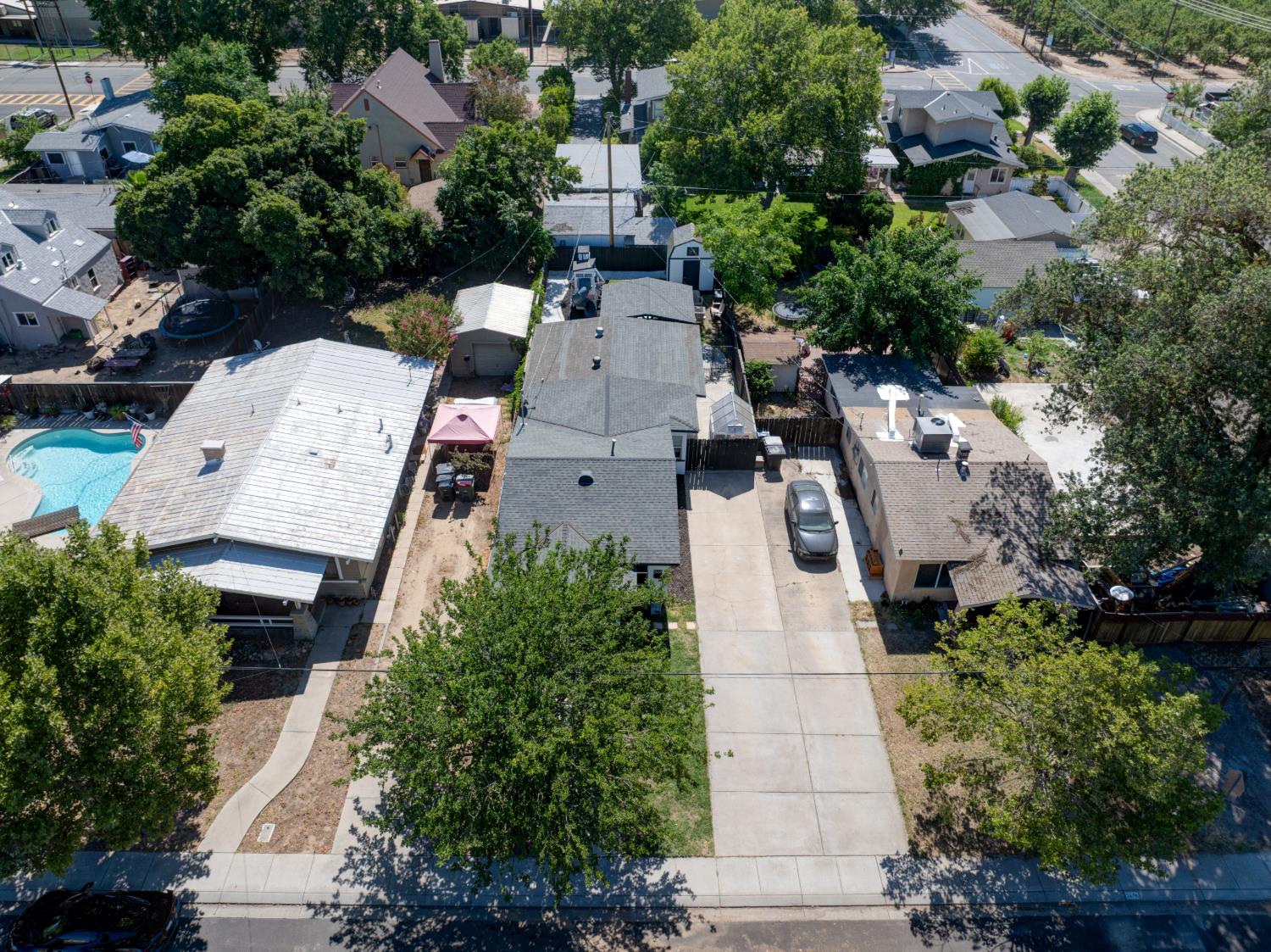 2468 6th St, Hughson, CA 95326