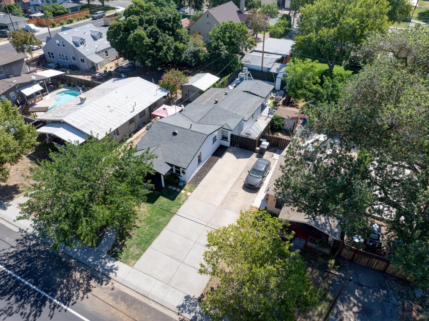 2468 6th St, Hughson, CA 95326