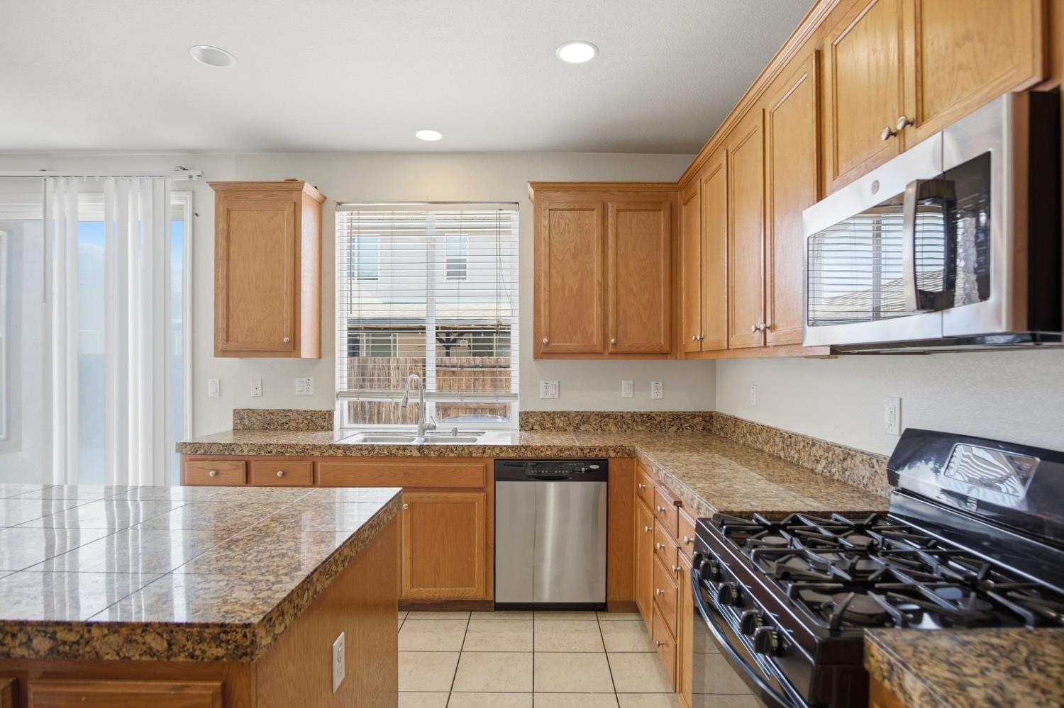 3648 Fallview Ave, Ceres, CA 95307