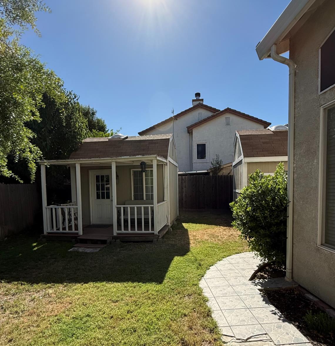 2052 Licstal Ct, Manteca, CA 95337