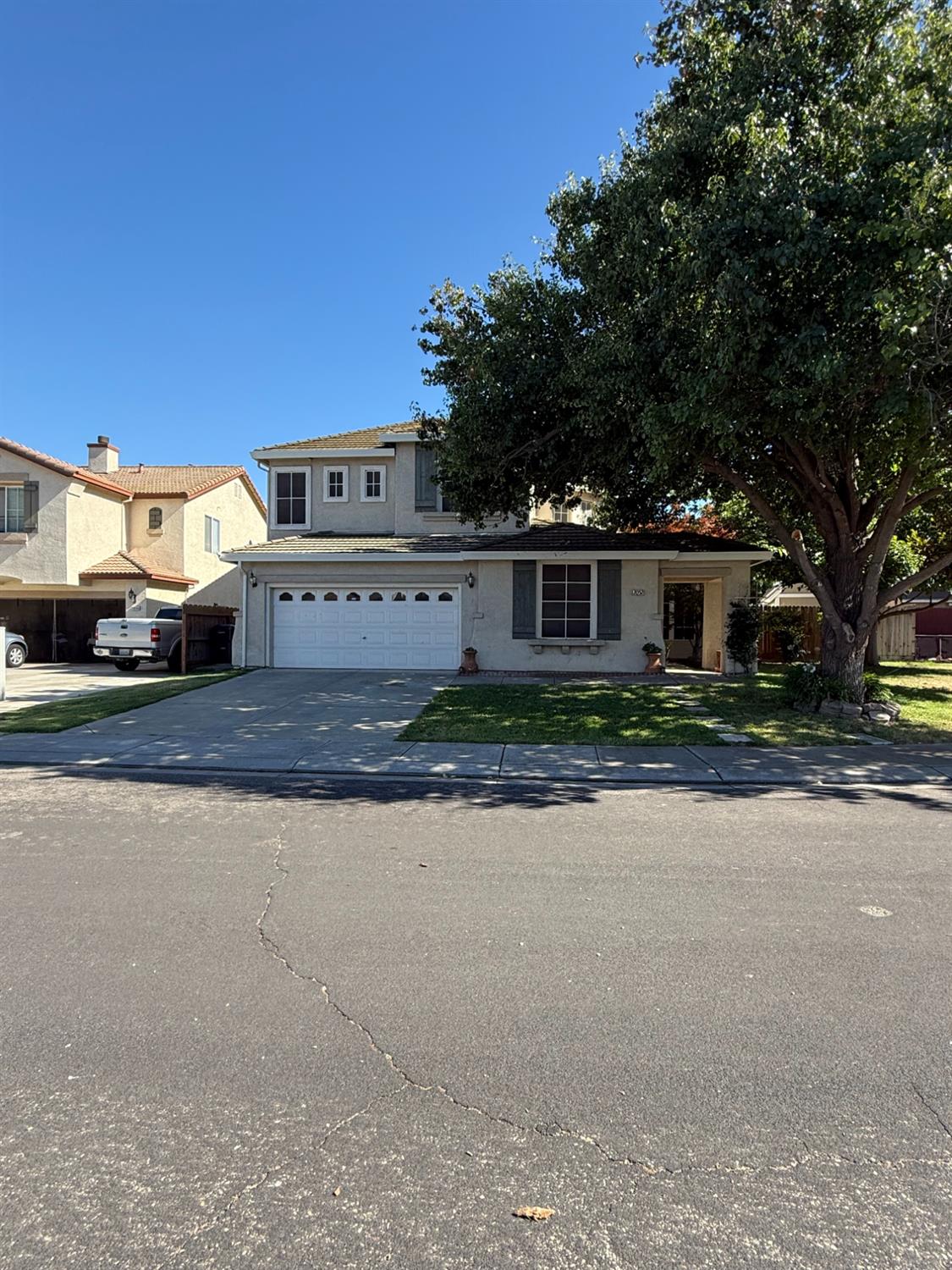 2052 Licstal Ct, Manteca, CA 95337