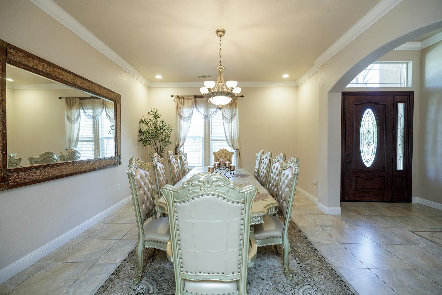 1350 Burman Dr, Turlock, CA 95382