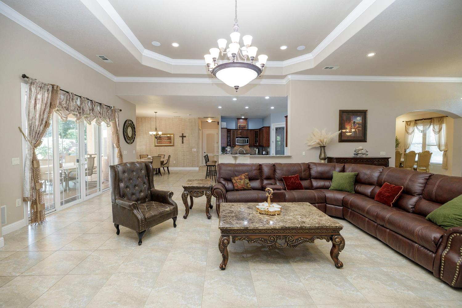 1350 Burman Dr, Turlock, CA 95382