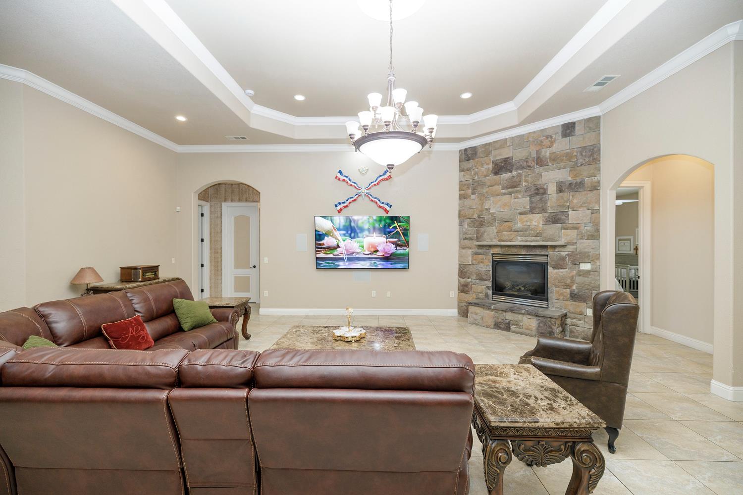 1350 Burman Dr, Turlock, CA 95382