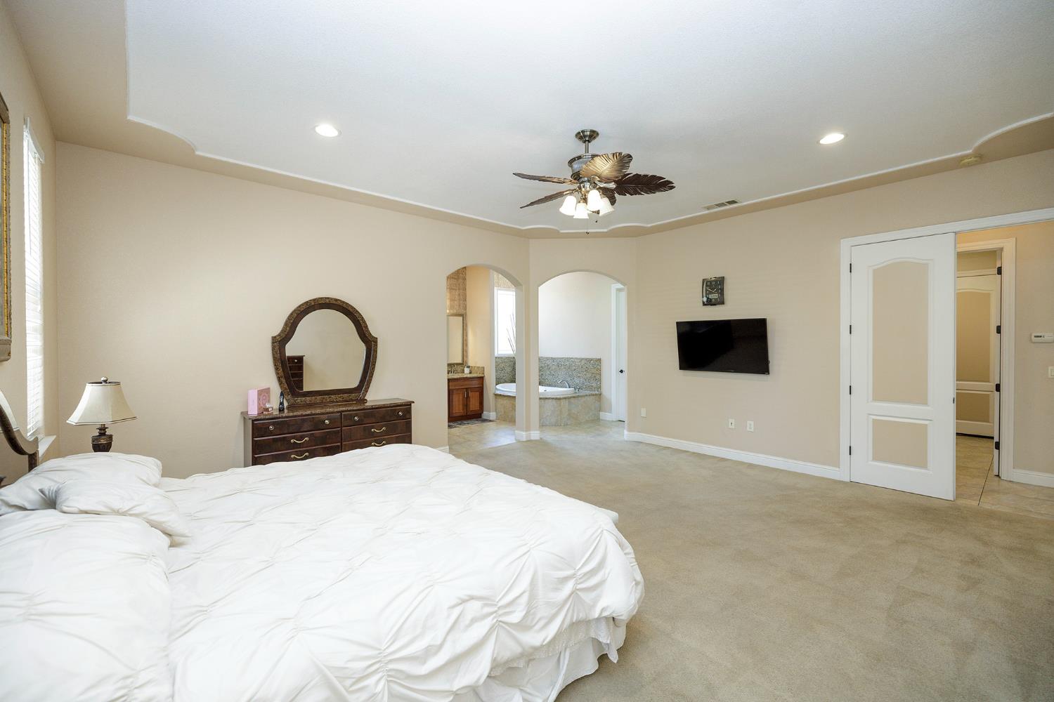 1350 Burman Dr, Turlock, CA 95382