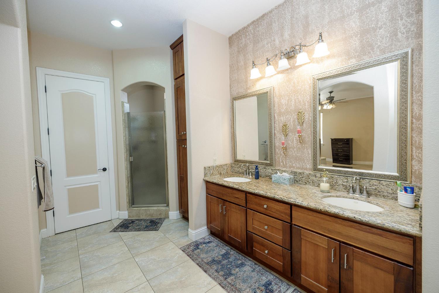 1350 Burman Dr, Turlock, CA 95382