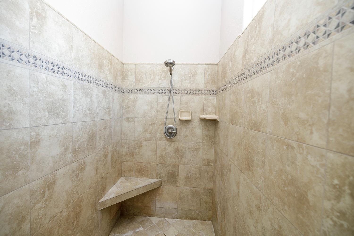 1350 Burman Dr, Turlock, CA 95382