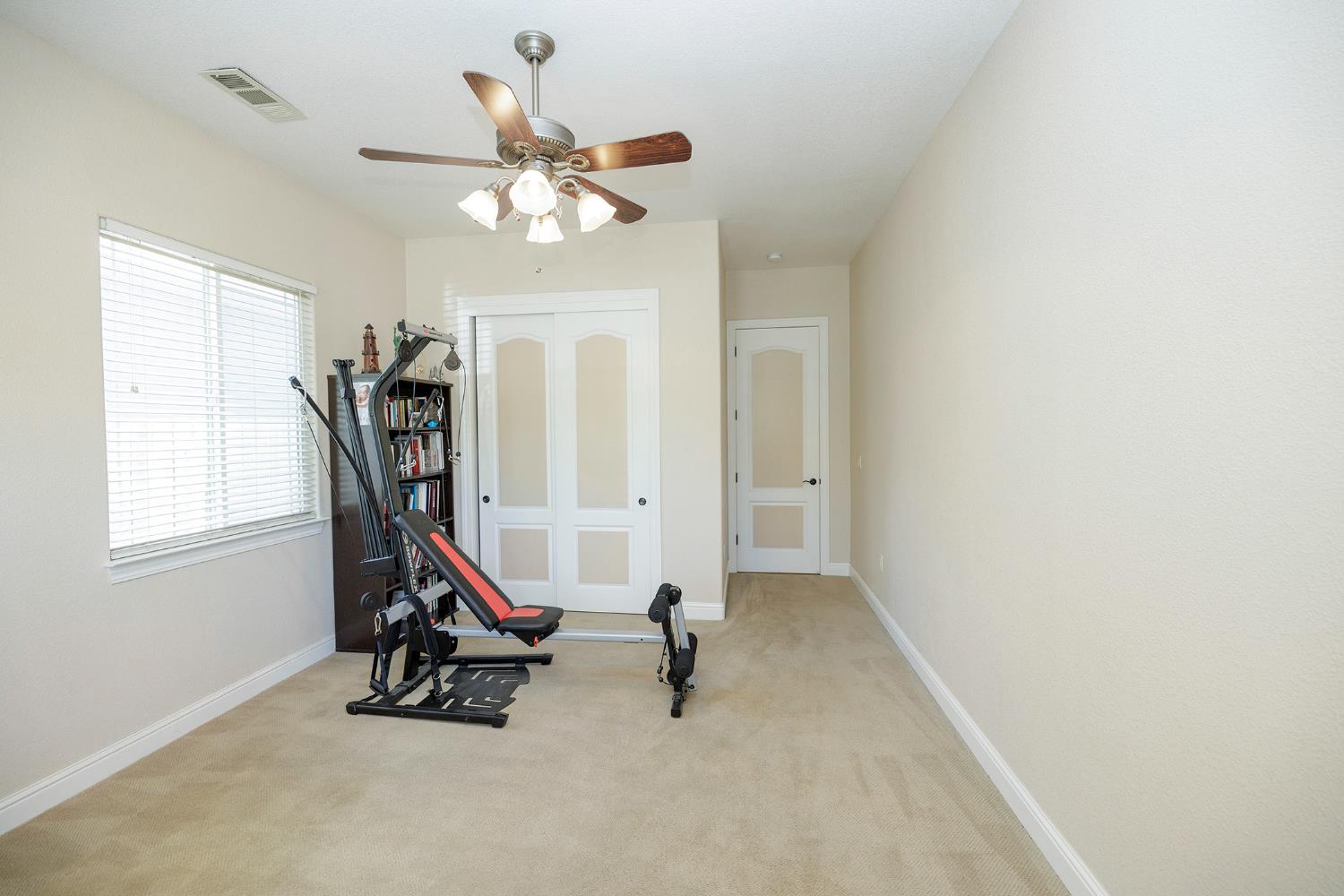 1350 Burman Dr, Turlock, CA 95382