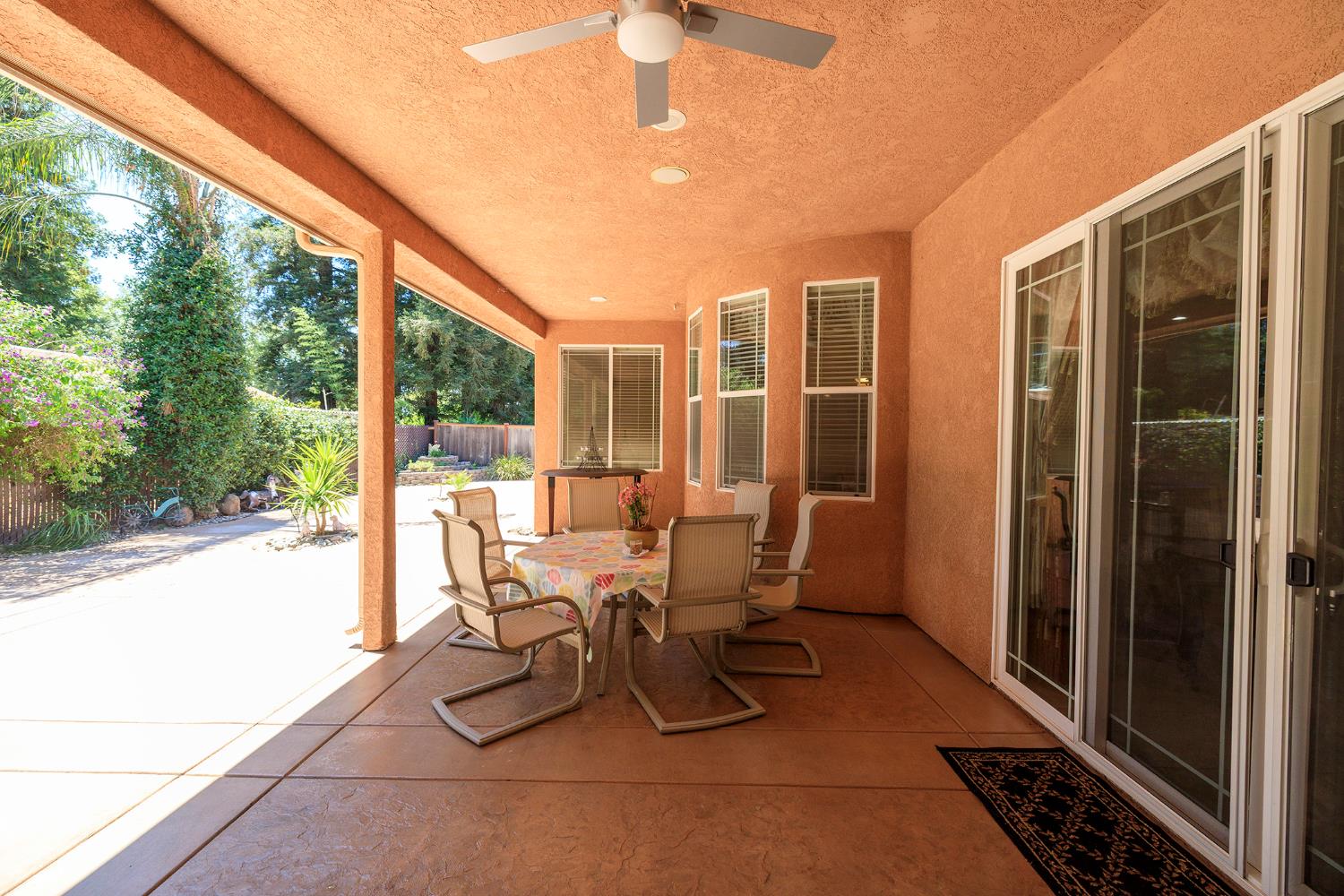 1350 Burman Dr, Turlock, CA 95382