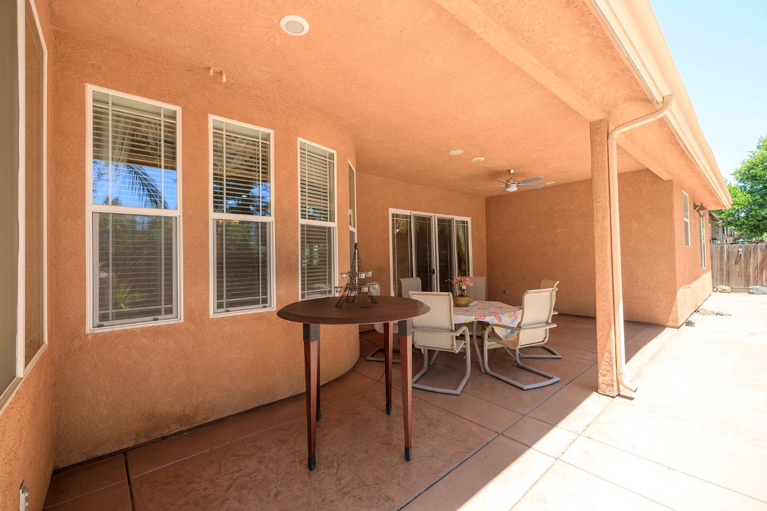 1350 Burman Dr, Turlock, CA 95382