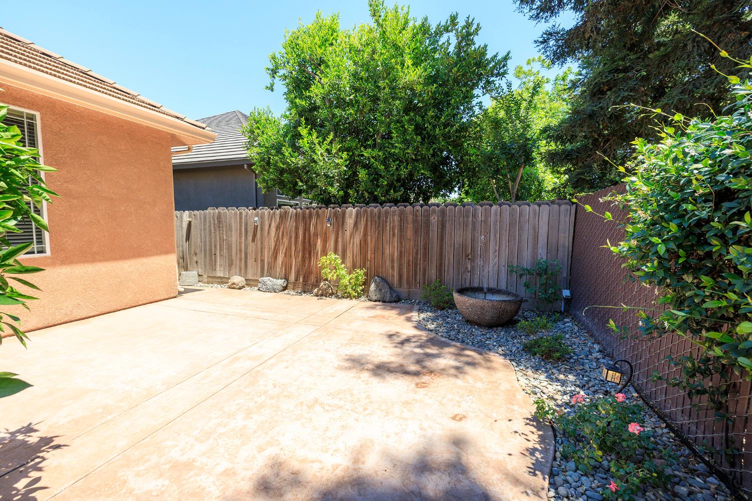1350 Burman Dr, Turlock, CA 95382