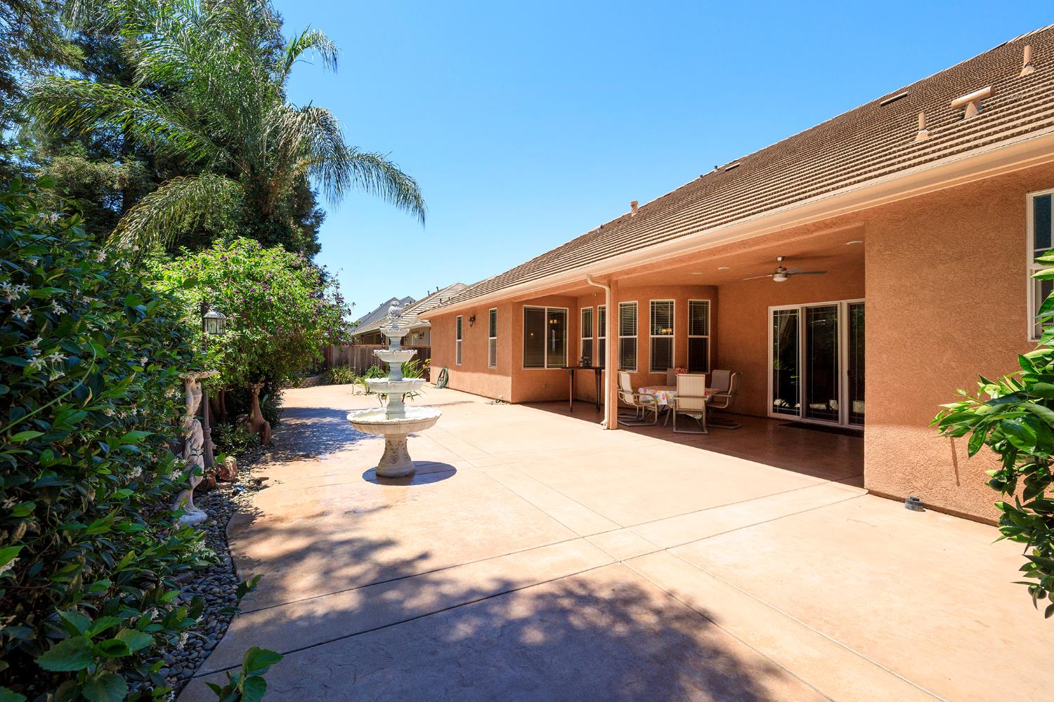 1350 Burman Dr, Turlock, CA 95382