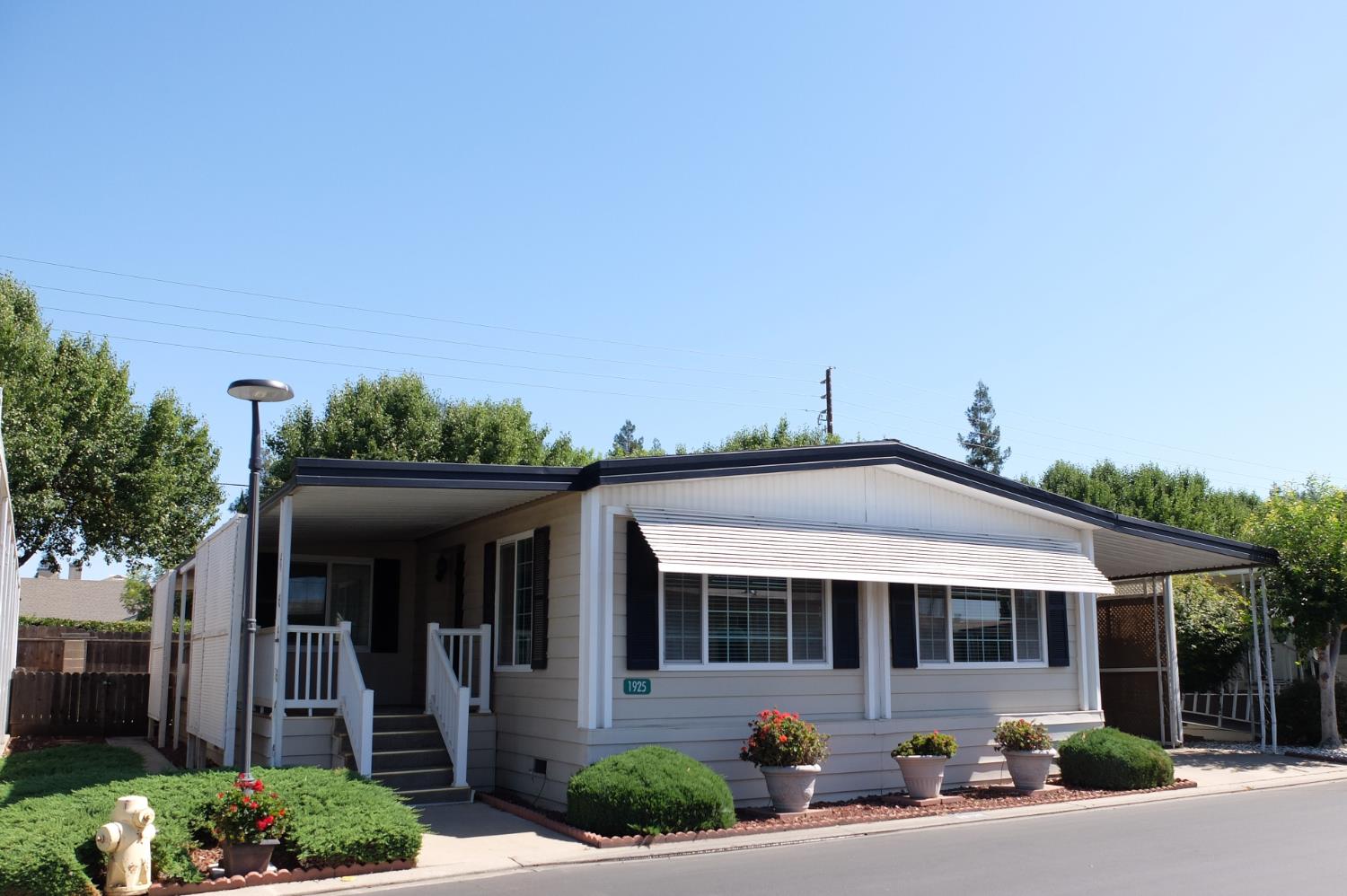 1925 Diamond Head Dr, Modesto, CA 95355