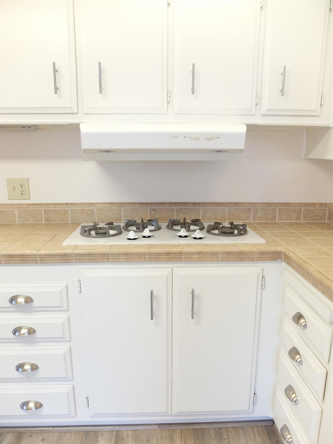 1925 Diamond Head Dr, Modesto, CA 95355
