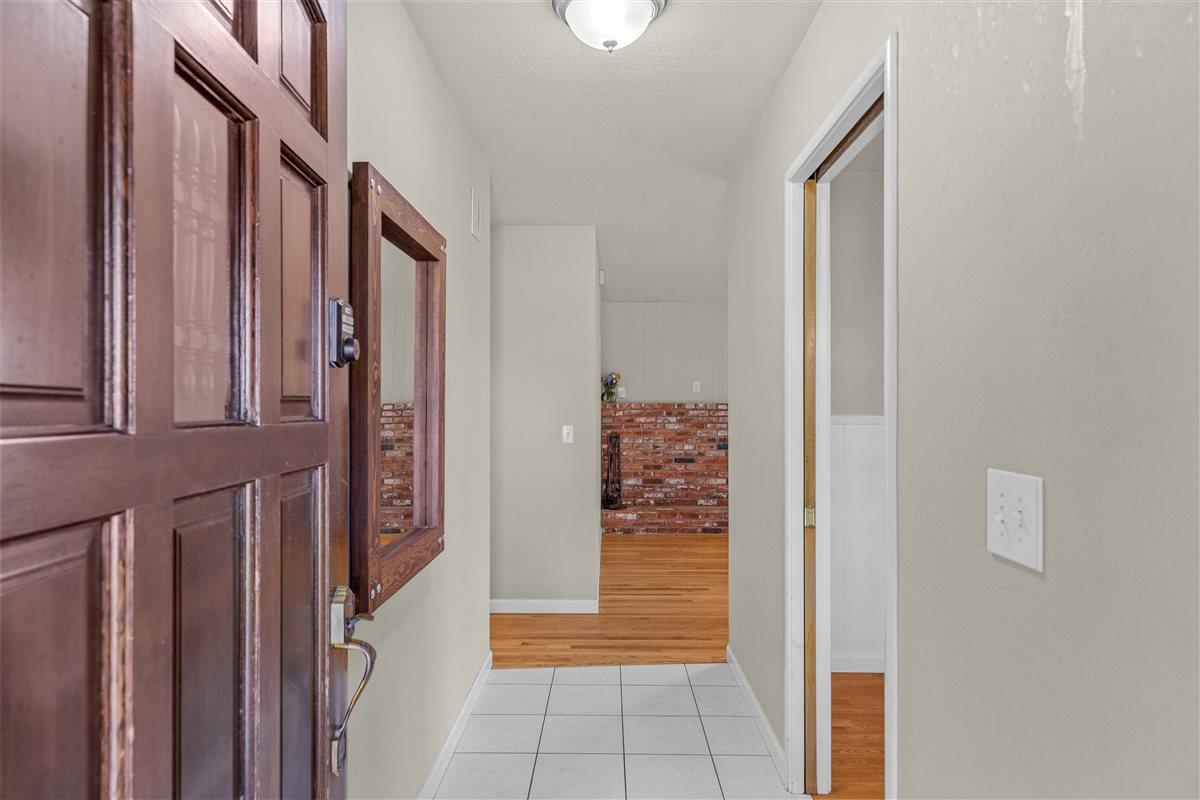 2671 El Camino Dr, Turlock, CA 95380