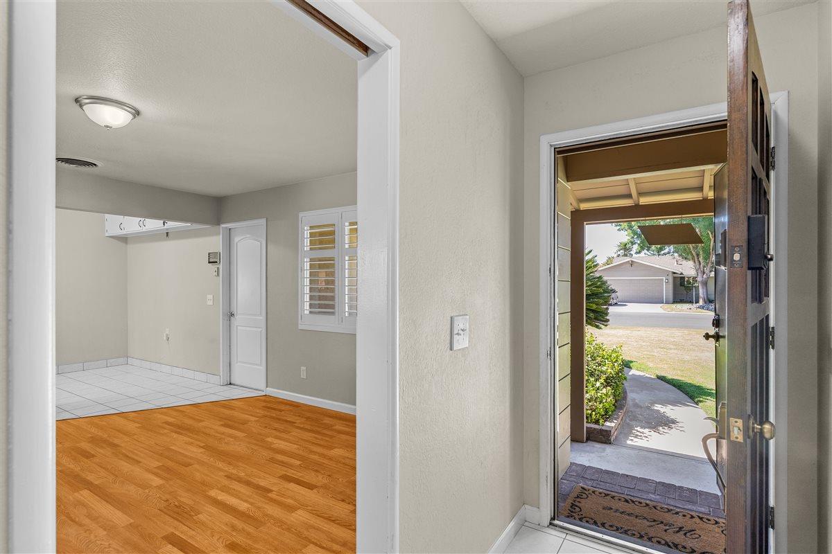 2671 El Camino Dr, Turlock, CA 95380