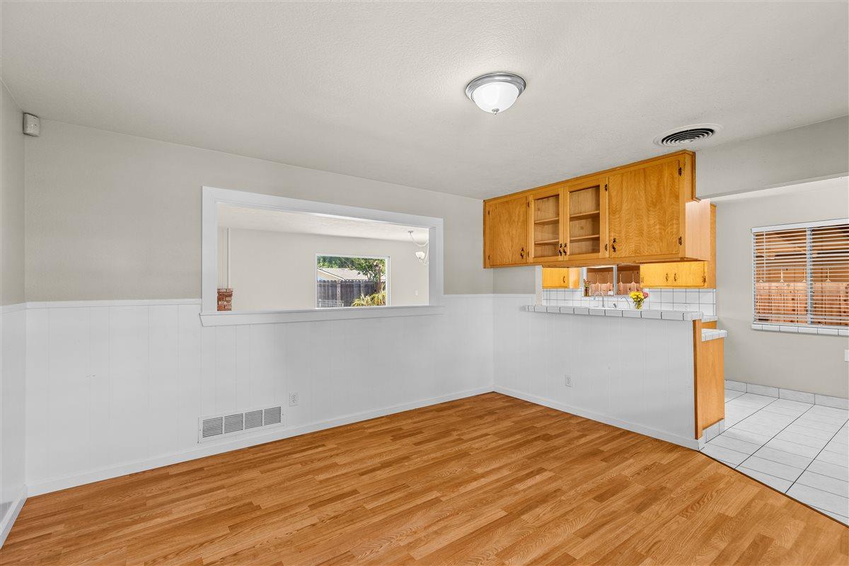 2671 El Camino Dr, Turlock, CA 95380