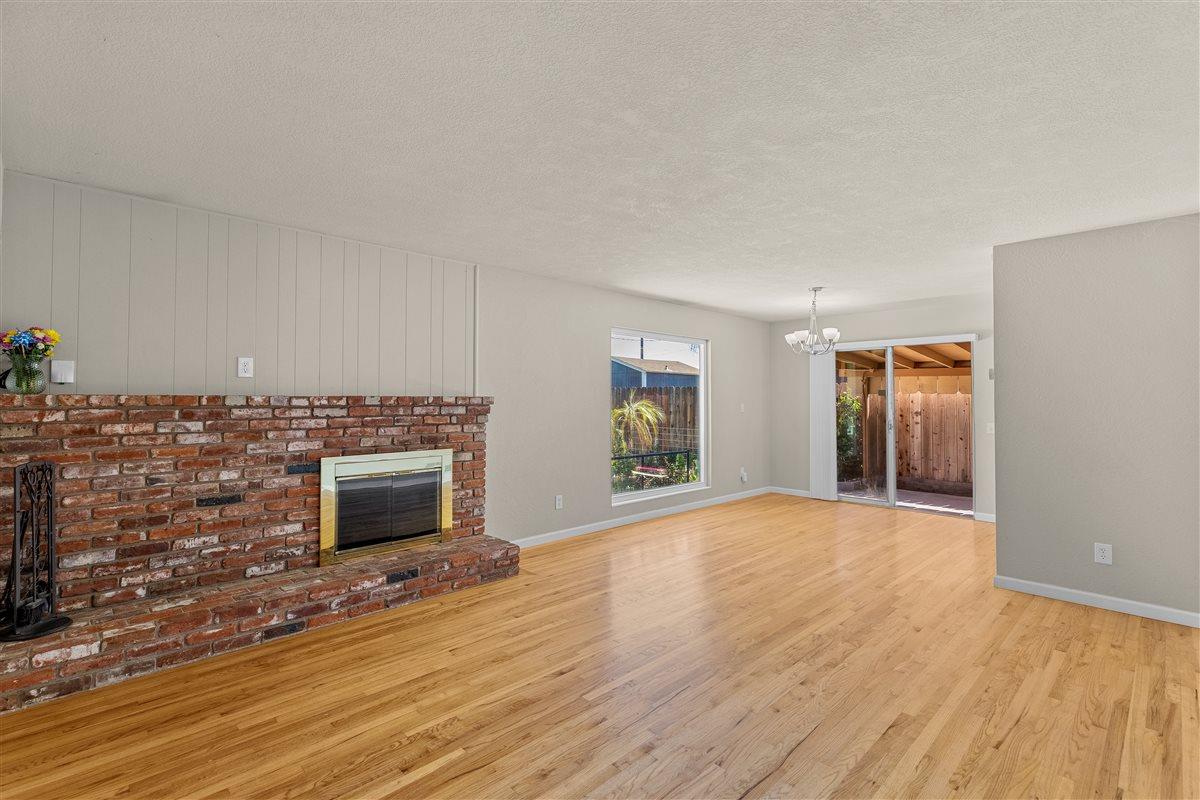 2671 El Camino Dr, Turlock, CA 95380