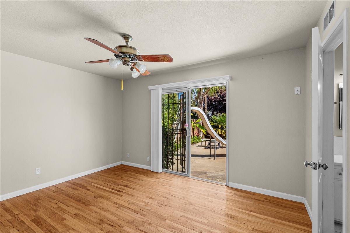 2671 El Camino Dr, Turlock, CA 95380