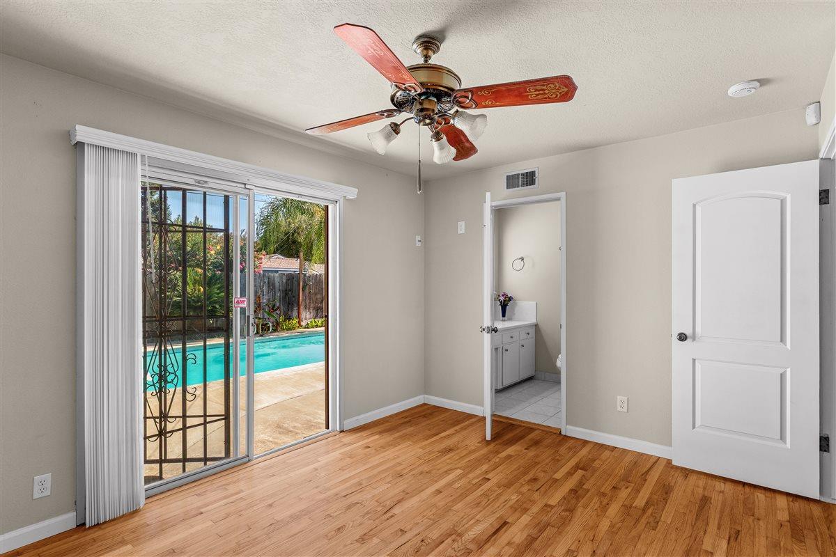 2671 El Camino Dr, Turlock, CA 95380