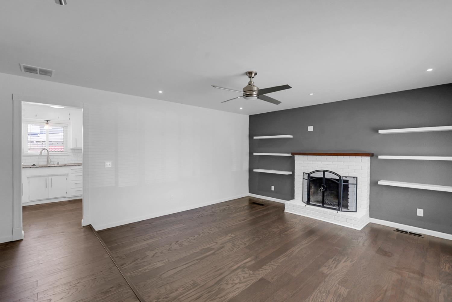3104 Pembroke Dr, Modesto, CA 95350