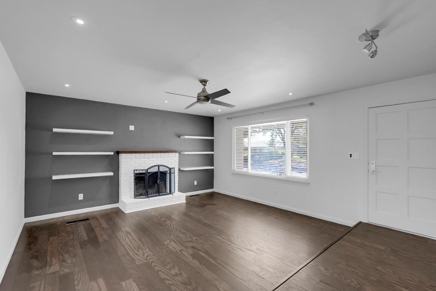 3104 Pembroke Dr, Modesto, CA 95350