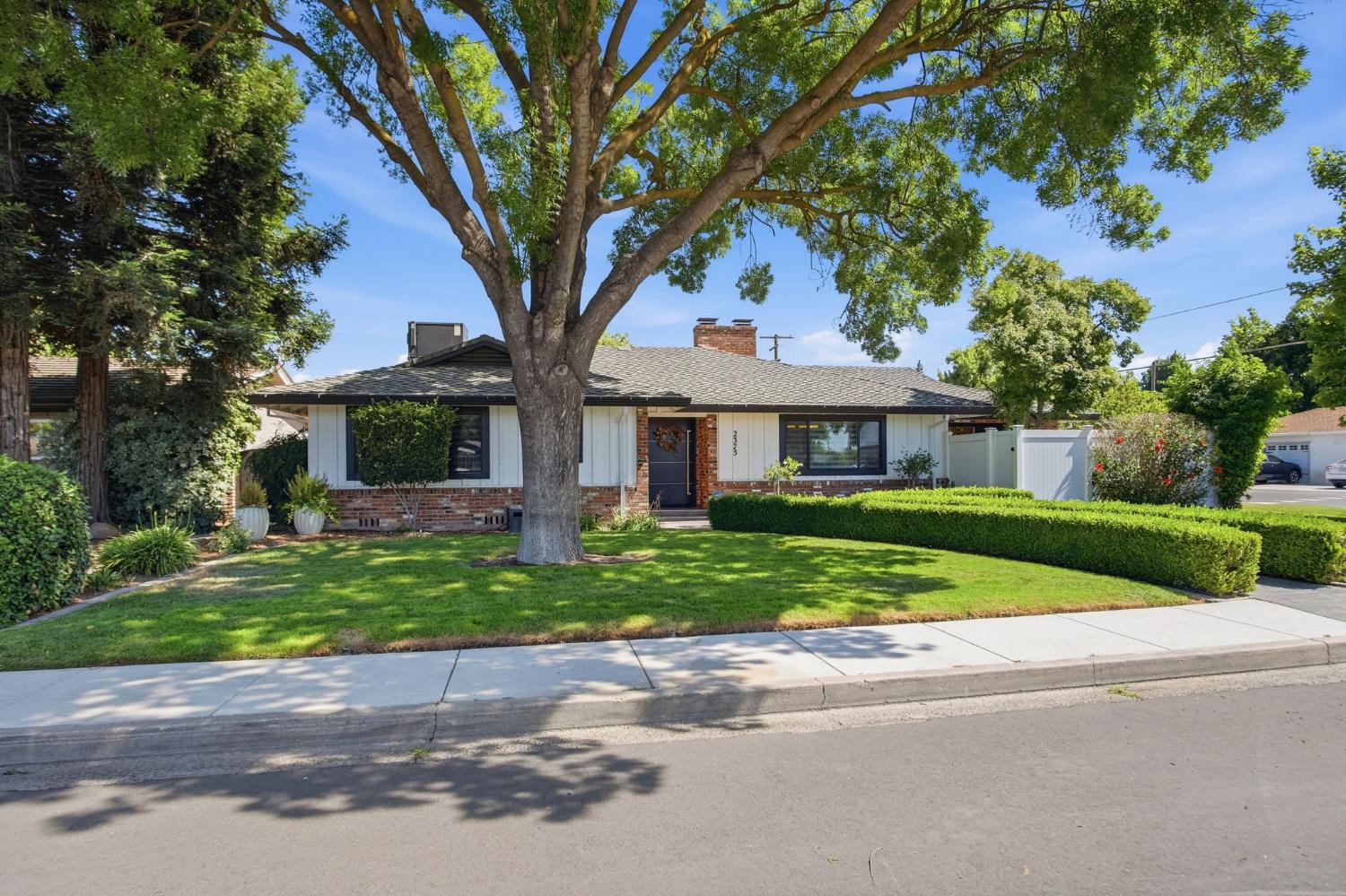 2375 EL CAPITAN Dr, Turlock, CA 95380