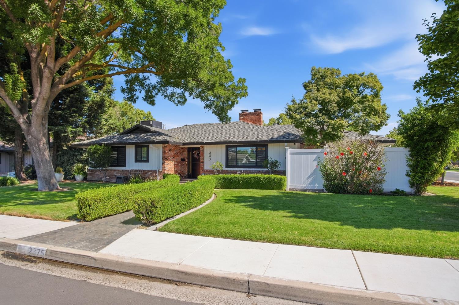 2375 EL CAPITAN Dr, Turlock, CA 95380