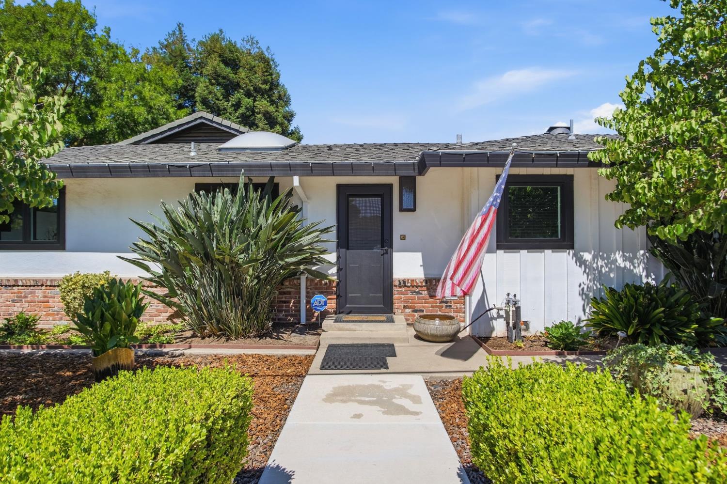 2375 EL CAPITAN Dr, Turlock, CA 95380