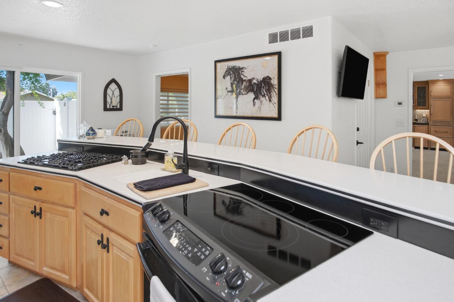 2375 EL CAPITAN Dr, Turlock, CA 95380