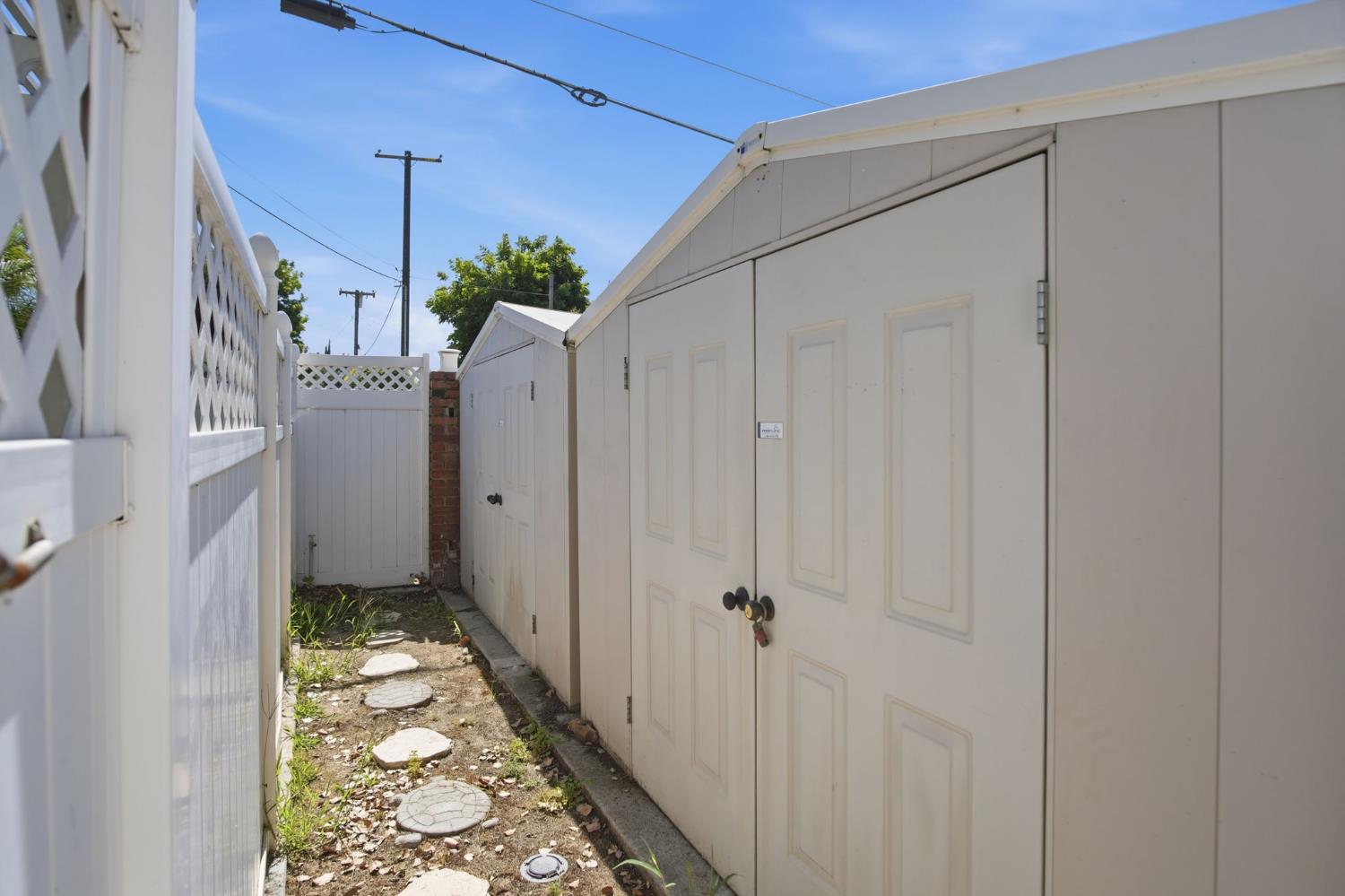 2375 EL CAPITAN Dr, Turlock, CA 95380