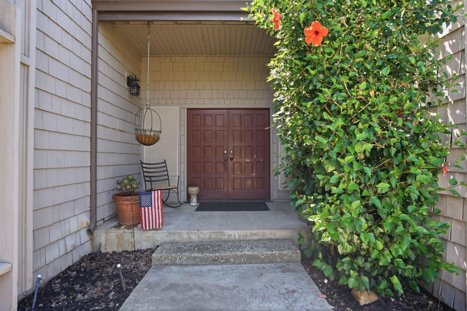 1421 El Pueblo Dr, Modesto, CA 95355