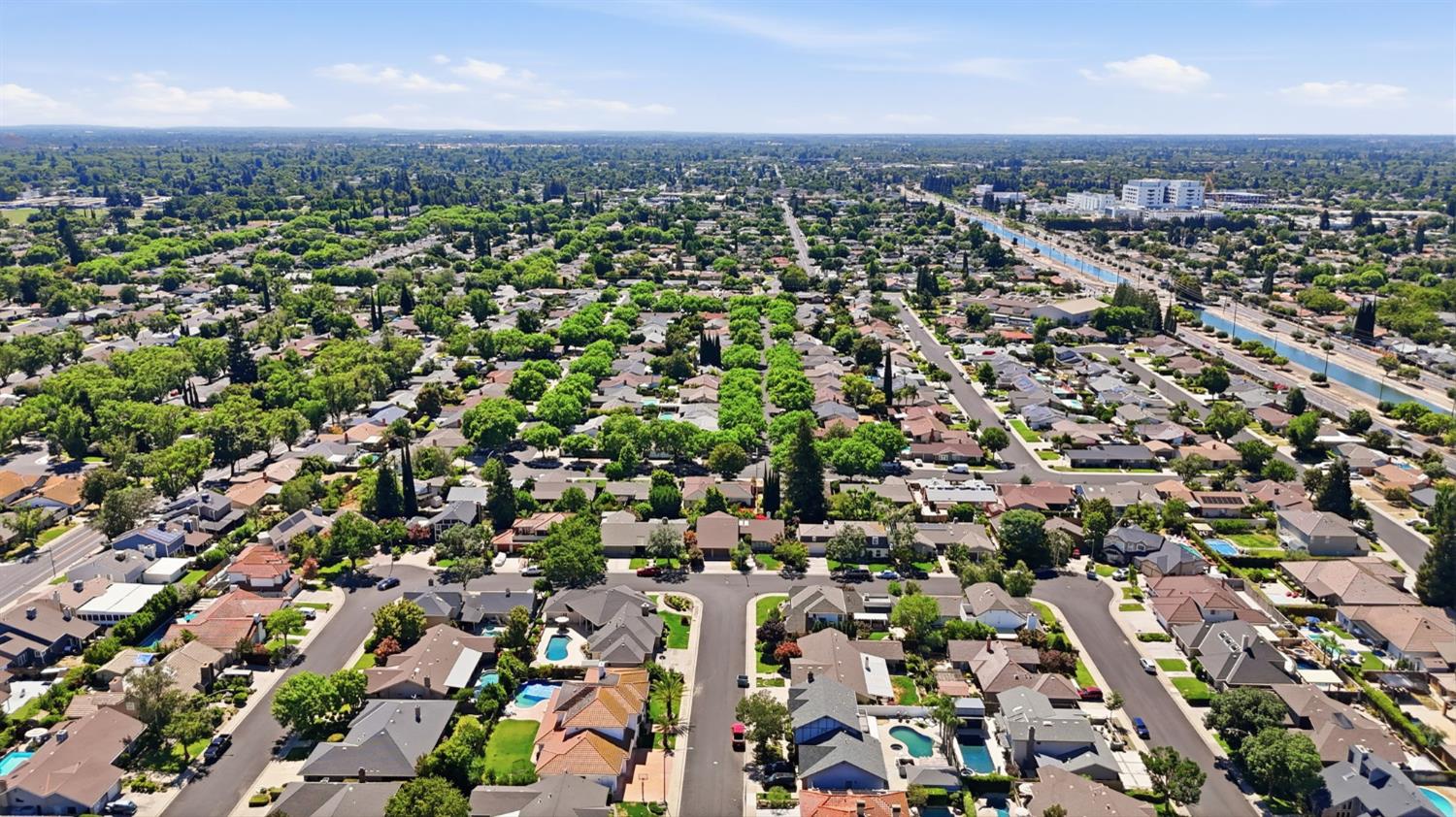 1421 El Pueblo Dr, Modesto, CA 95355