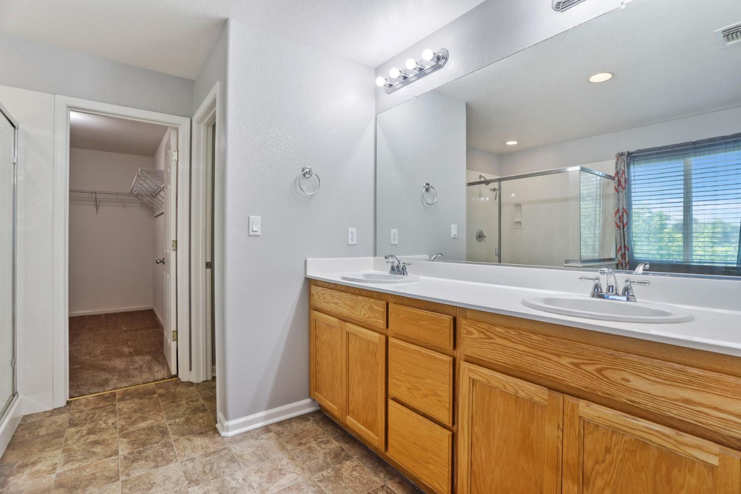 1945 San Ramos Way, Modesto, CA 95358