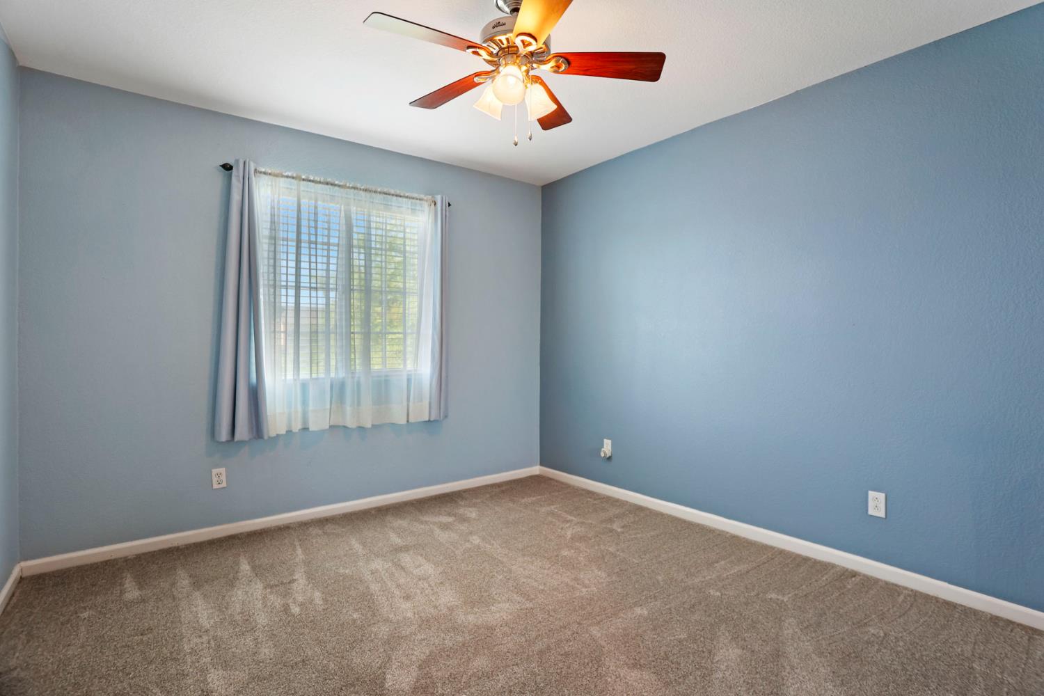 1945 San Ramos Way, Modesto, CA 95358