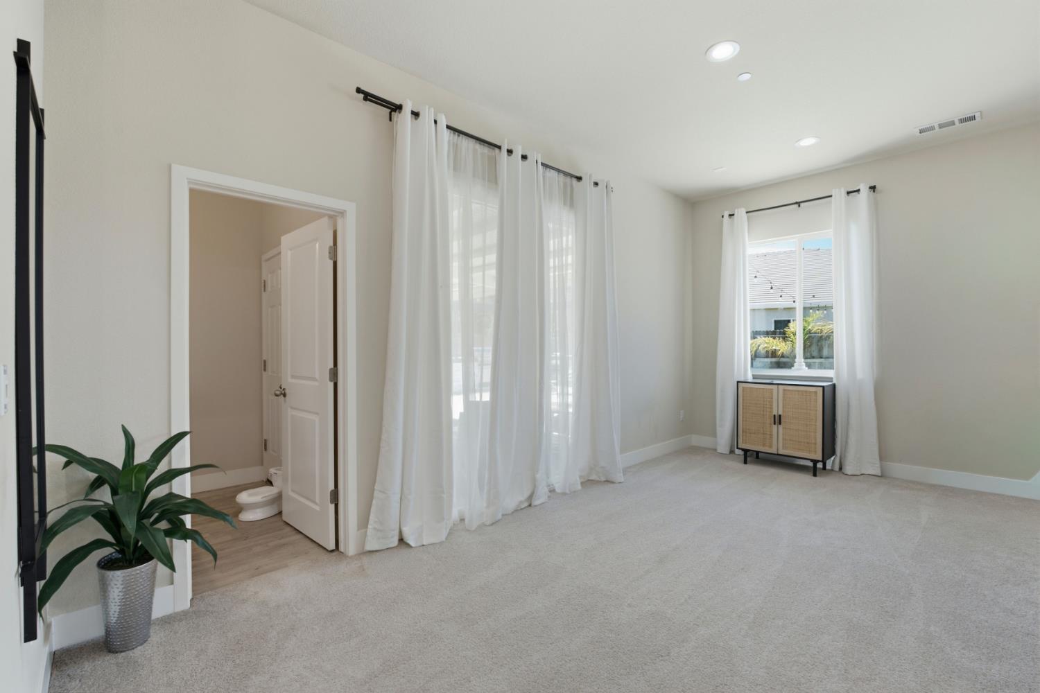 2333 Bharvani Ave, Manteca, CA 95337