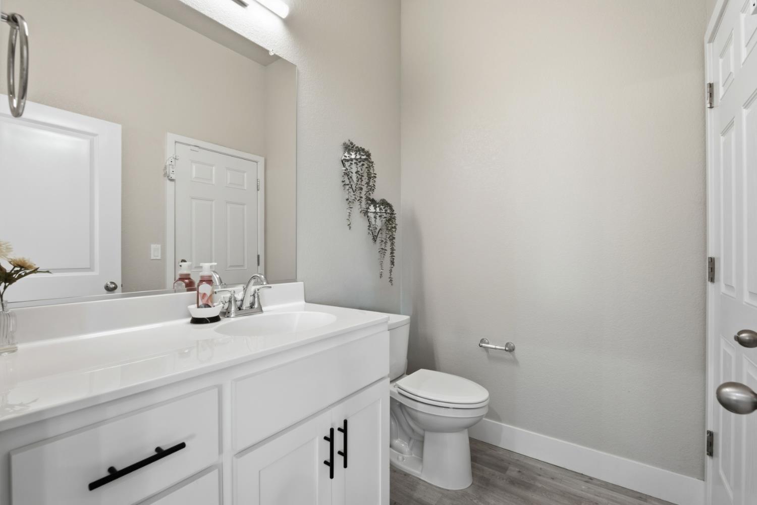 2333 Bharvani Ave, Manteca, CA 95337