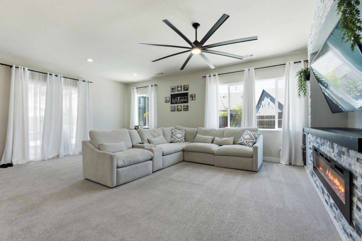 2333 Bharvani Ave, Manteca, CA 95337