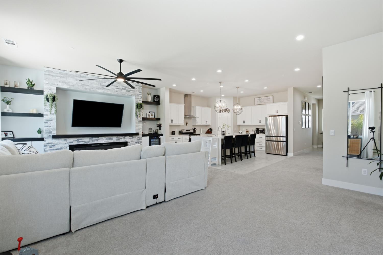 2333 Bharvani Ave, Manteca, CA 95337