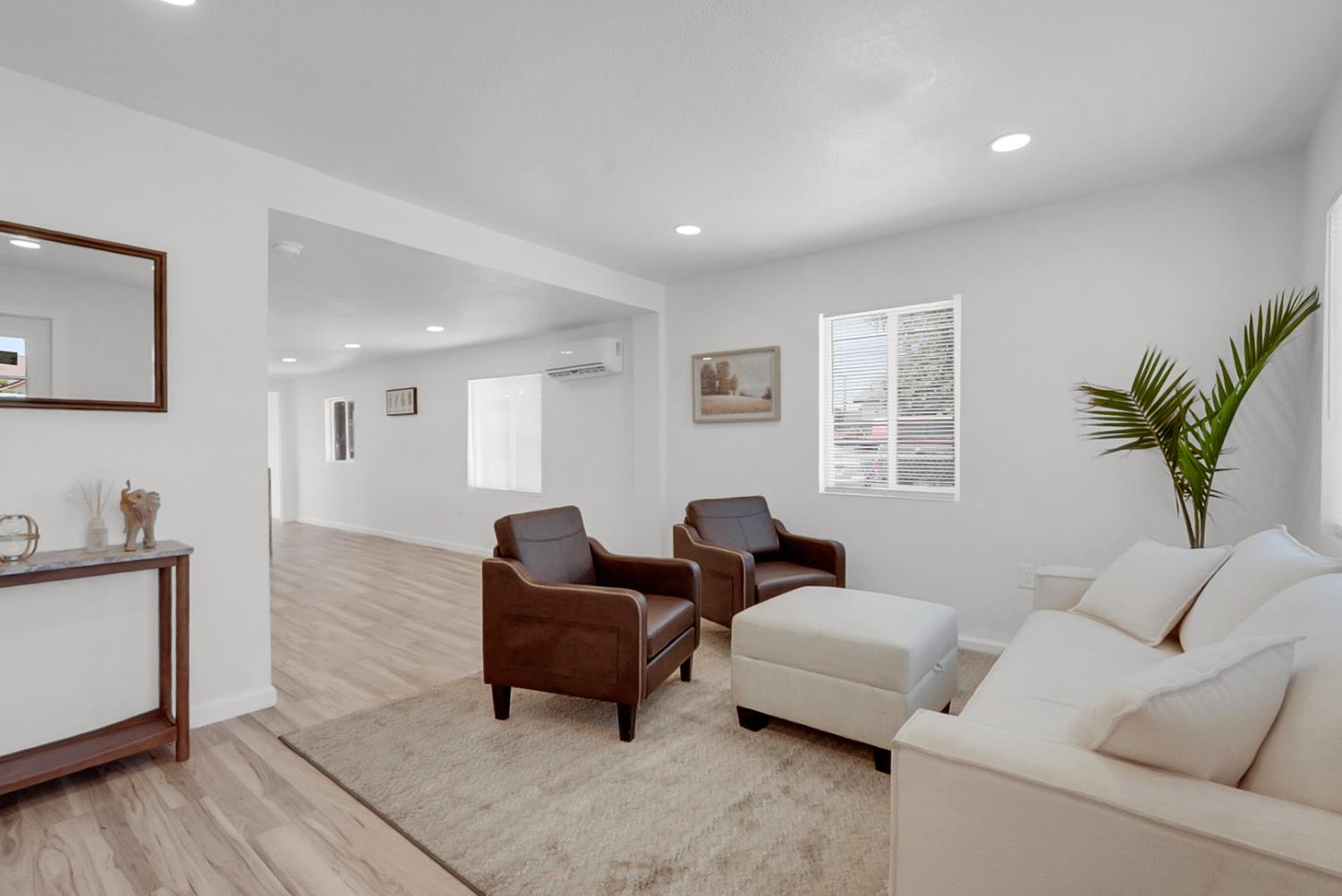 413 Empire Ave, Modesto, CA 95354