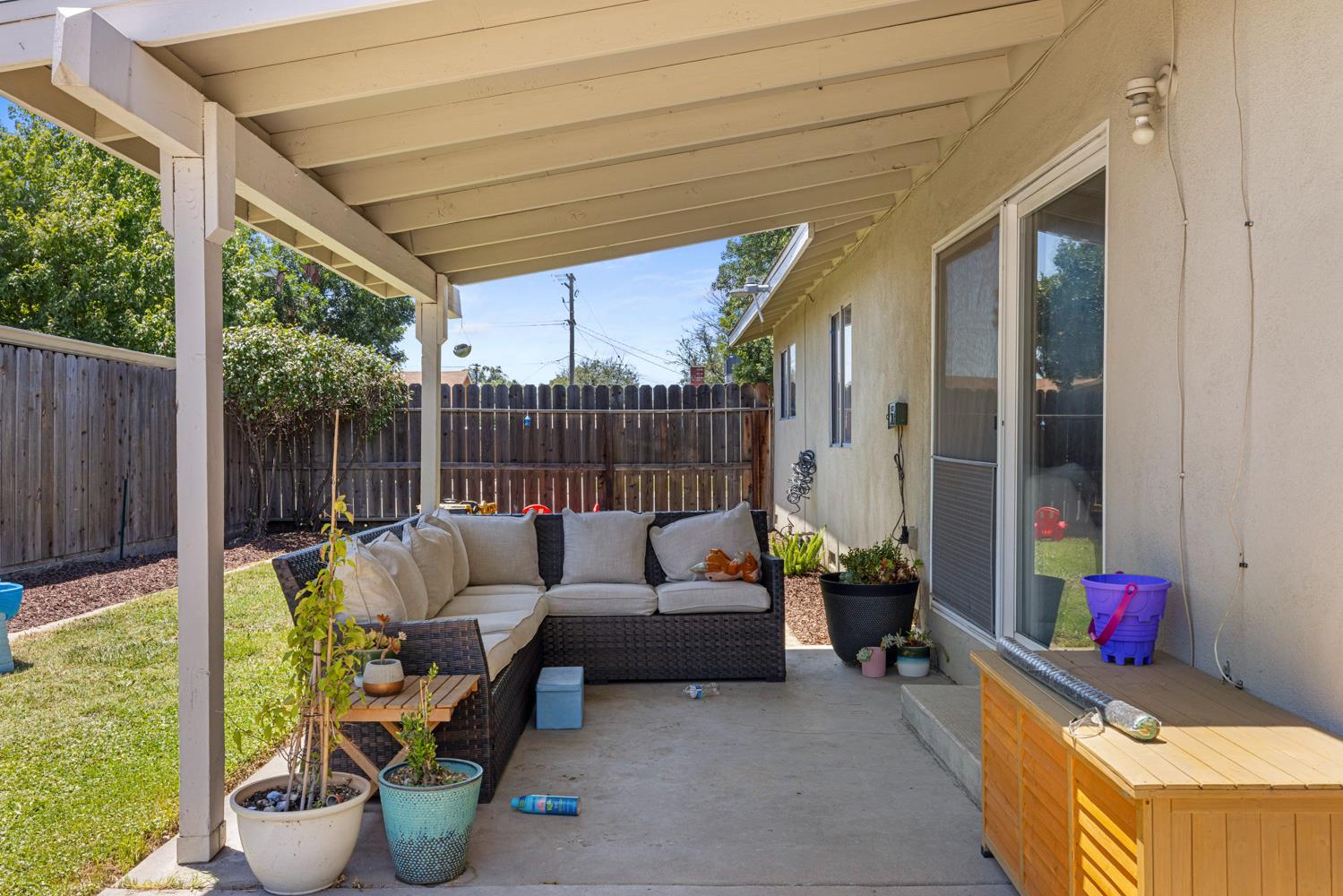 1106 Monte Cristo Ave, Modesto, CA 95350