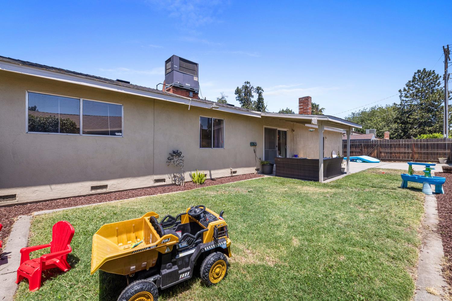 1106 Monte Cristo Ave, Modesto, CA 95350