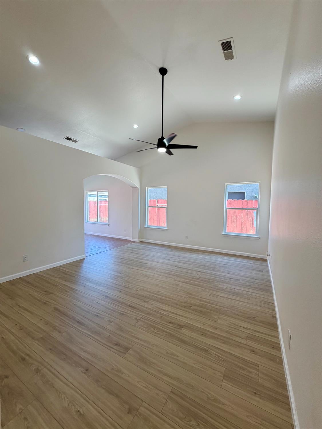 2833 Colton Ct, Merced, CA 95348